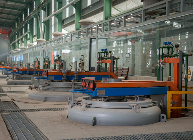 拉萨RQ系列细长杆工件悬挂可控气氛深井式渗碳炉